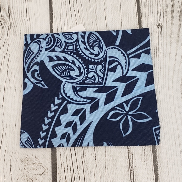 NewBlue on Blue Tribal Hawaiian Print Pouch - Picture 2 of 5